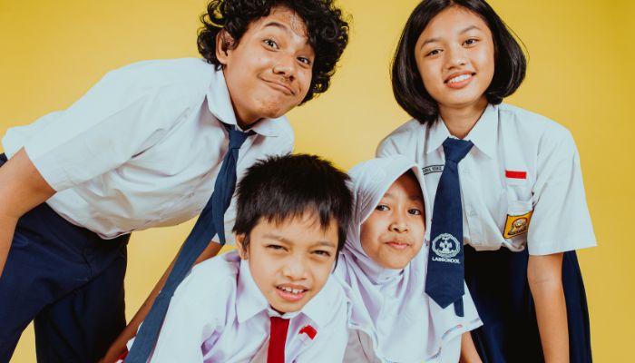 Evolusi Desain Seragam Sekolah di Jakarta