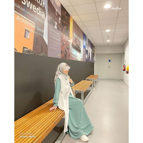 Elmina Hijab - Naura Vest - Image 6